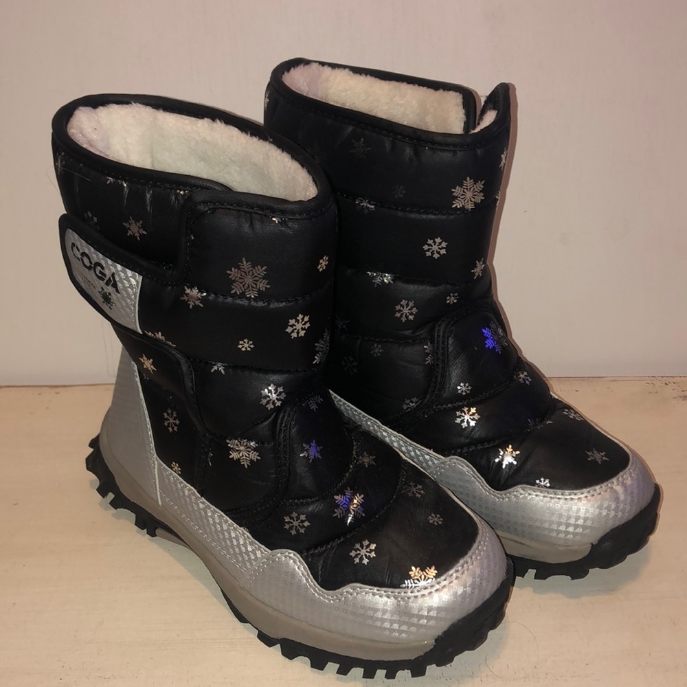 Women’s Coga Snow Boots sz 6.5